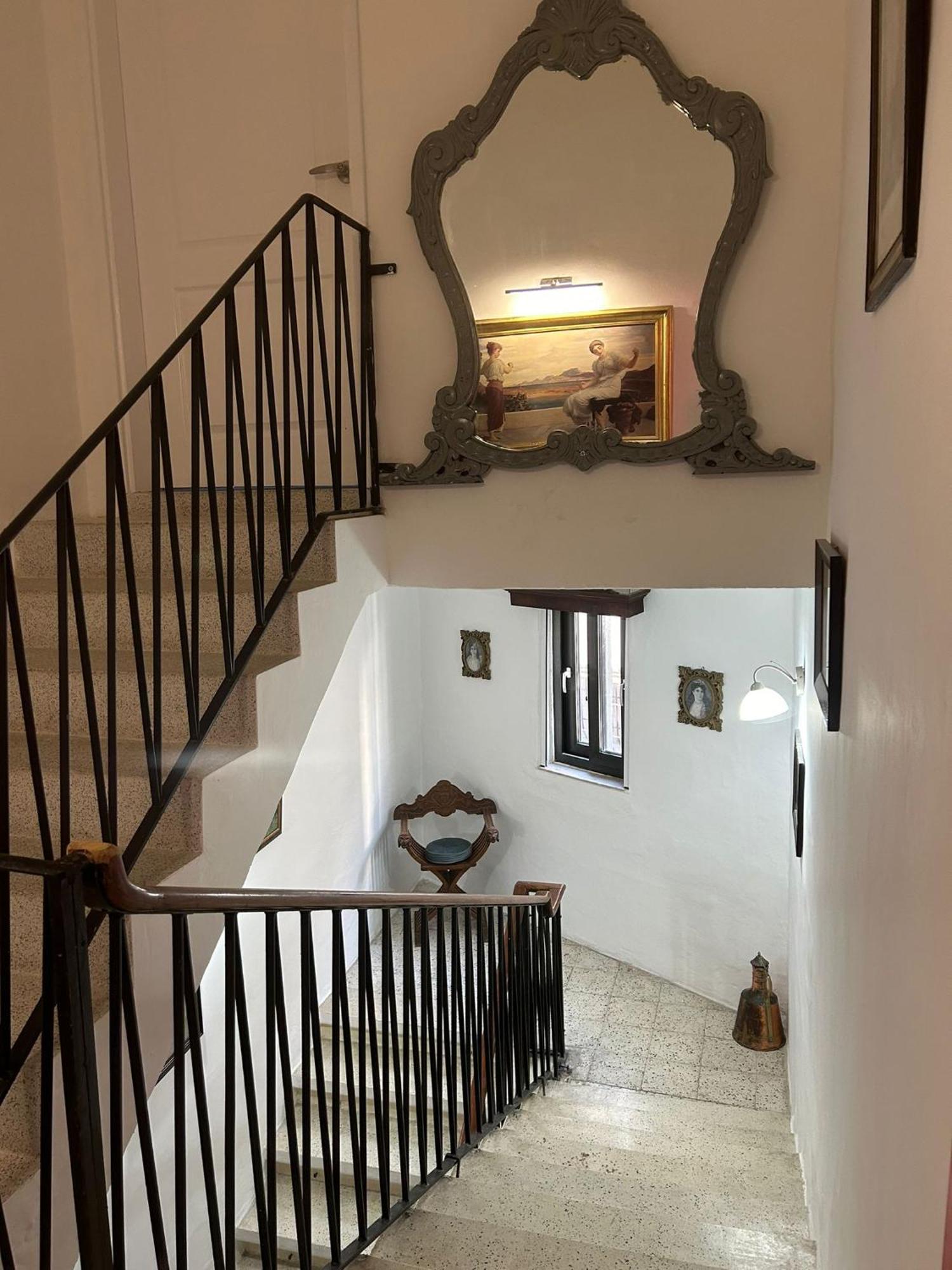 Maleth House Hotel แนกซ์ซาร์ ภายนอก รูปภาพ