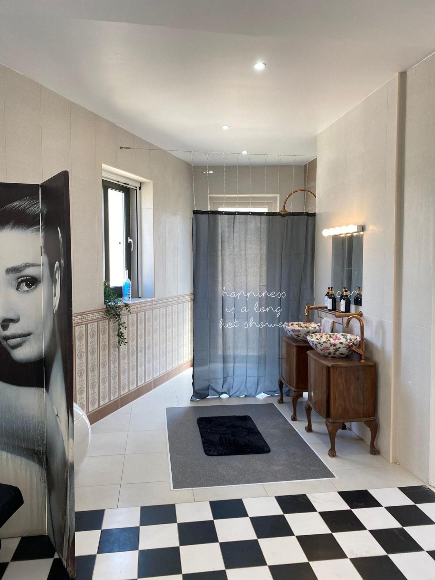 Maleth House Hotel แนกซ์ซาร์ ภายนอก รูปภาพ